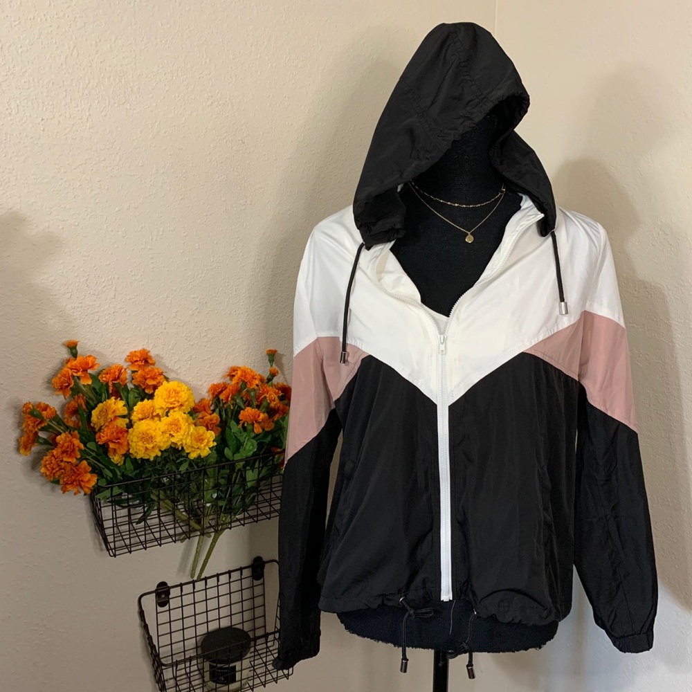Windbreaker - Picture 3 of 3